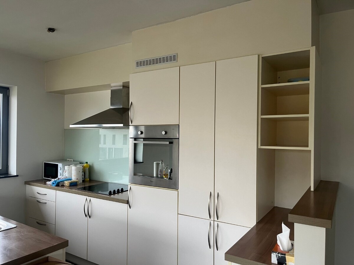 2-slpk-appartement op top locatie (incl. ondergrondse staanplaats!!). 