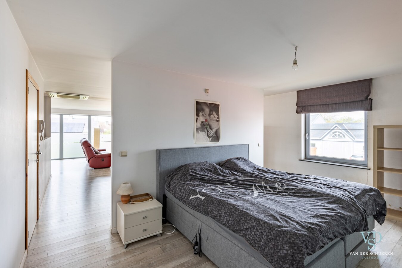 Handelspand mét woongelegenheid op commerciële locatie 