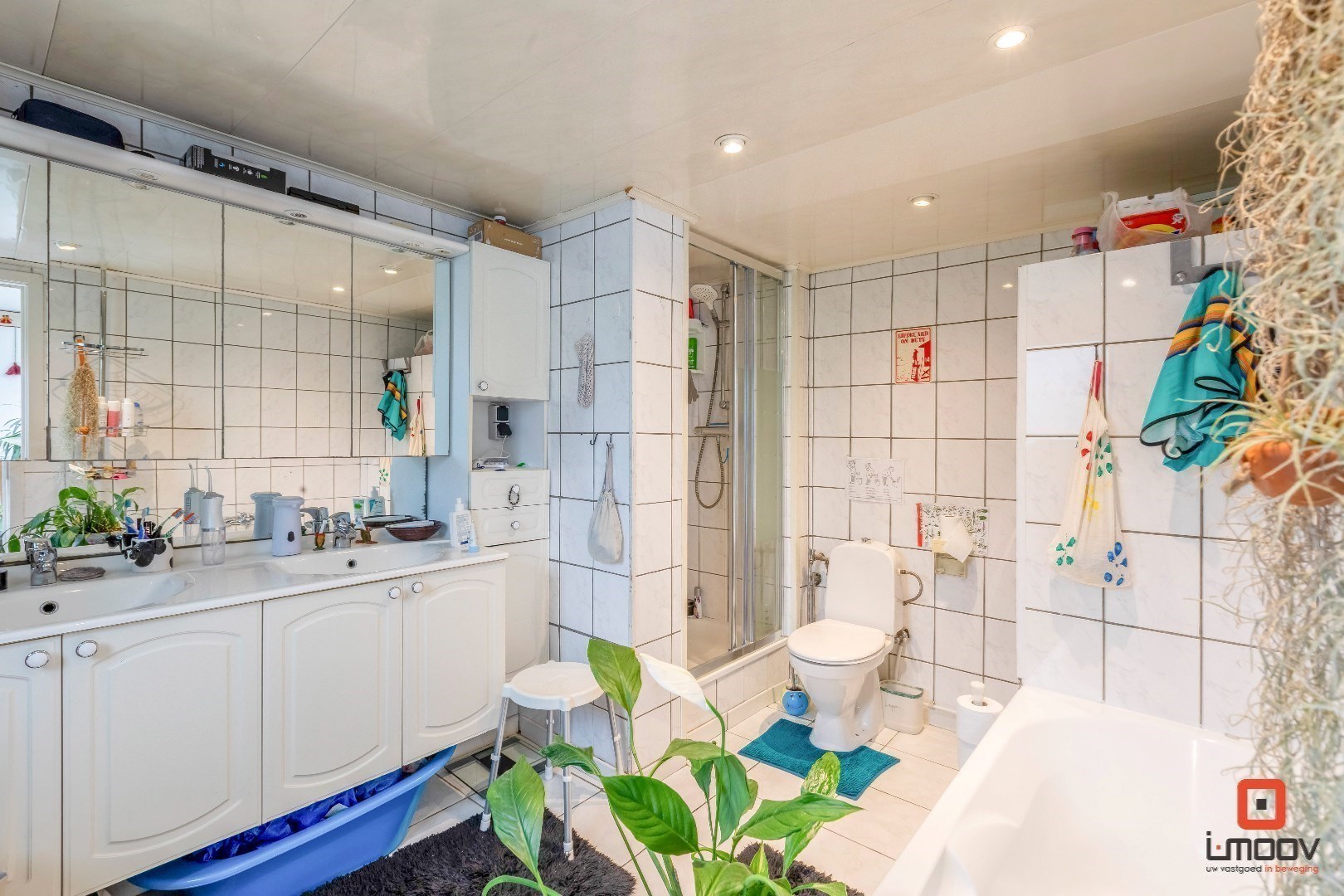 Mooie en ruime woning met 4 slaapkamers vlakbij het Rozenbroekenpark 