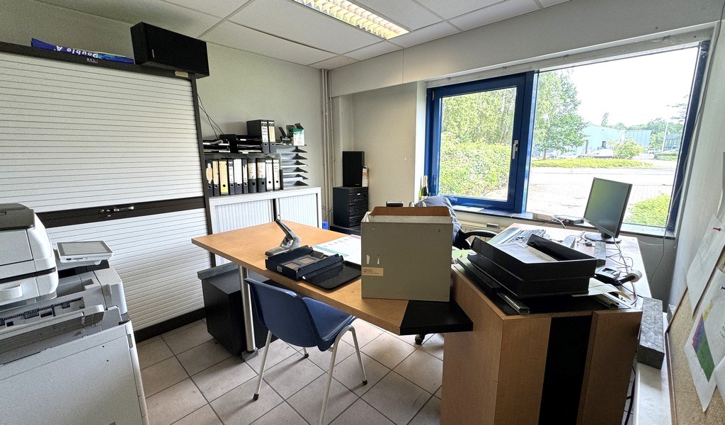 Magazijnen en kantoren te huur in Kontich