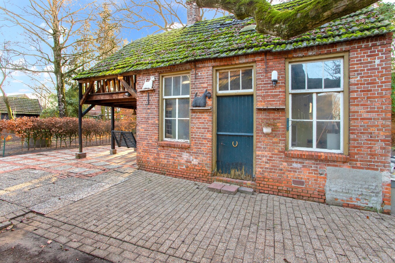 Imposante herenboerderij gelegen in het hart van Hoogeloon. 