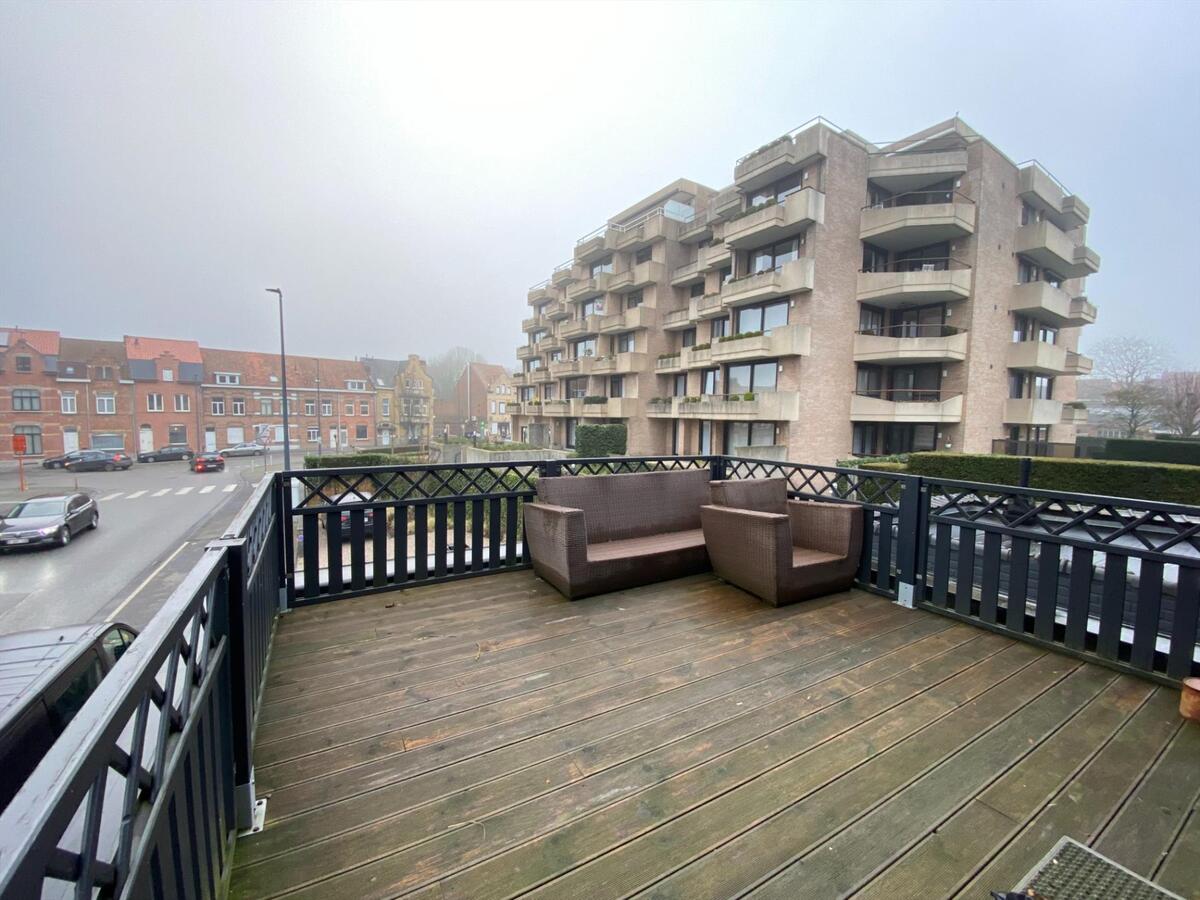 Centraal gelegen duplex appartement met 3 slaapkamers te Ieper 