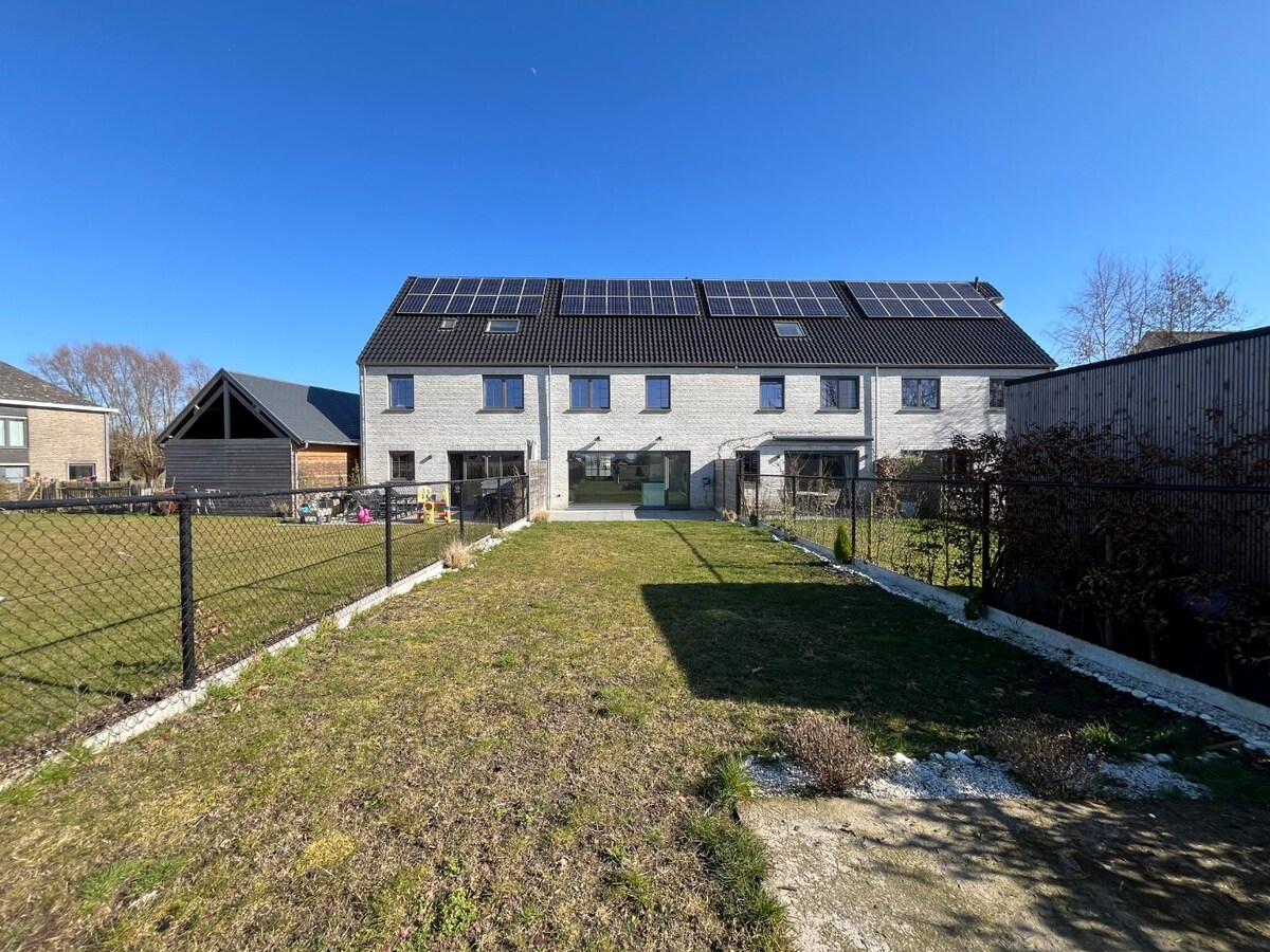 Woning met carport in 't rustige Asper 