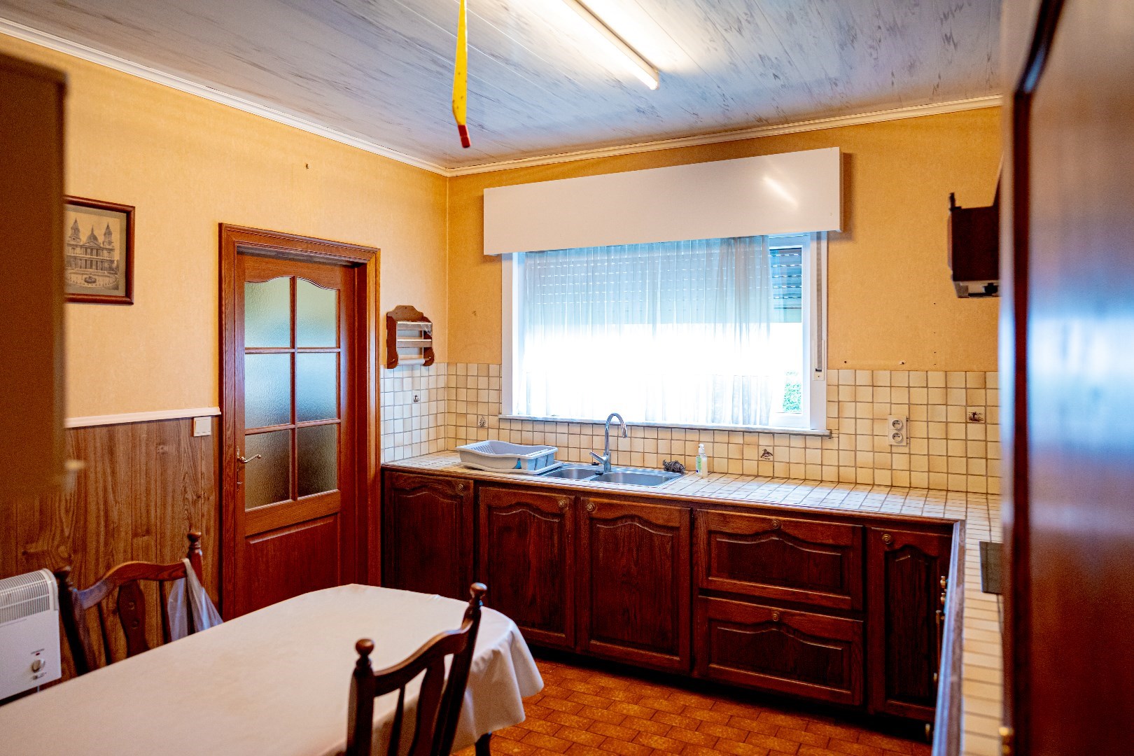 Op te frissen woning op 867 m²  rustig gelegen in Ertvelde 