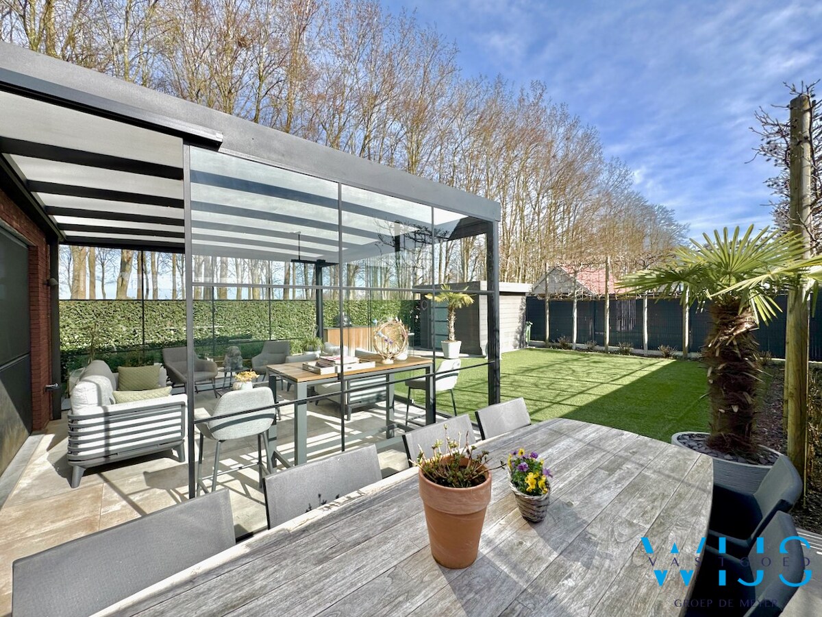 Prachtige HOB met unieke afwerking te Bassevelde ! 