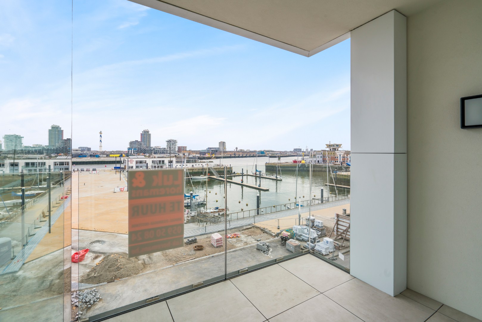 APP. NOUVELLE CONSTRUCTION AVEC VUE SUR LE PORT 