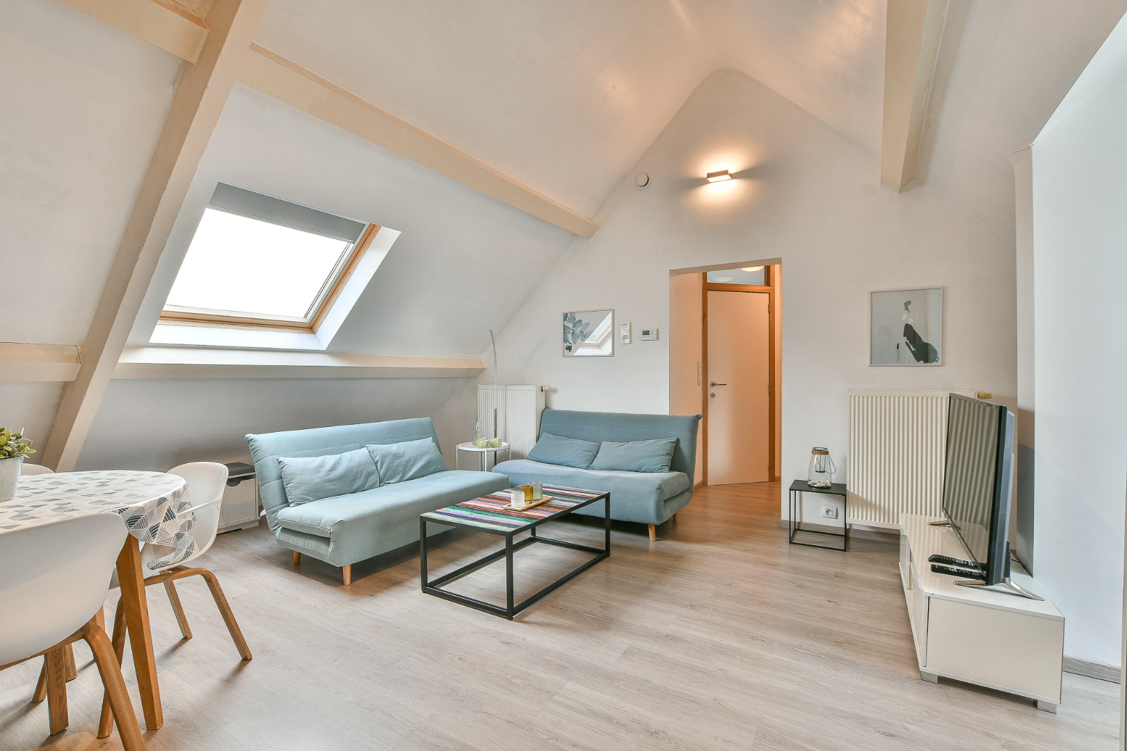 Gezellig dakappartement met tuin vlak bij zee – Vosseslag, De Haan! 
