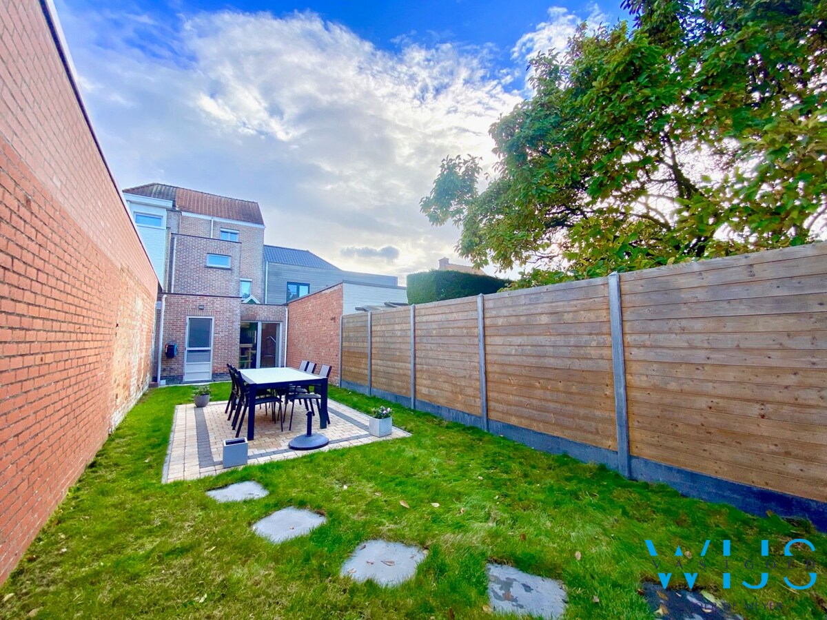 Gezinswoning met 4 slaapkamers &amp; garage te EVERGEM ! 