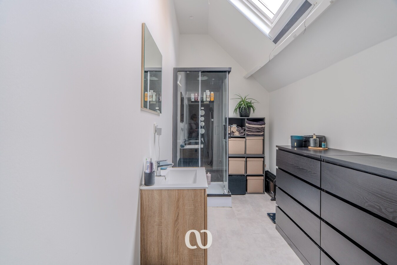 Charmante woning met speelse indeling en industriële touch 