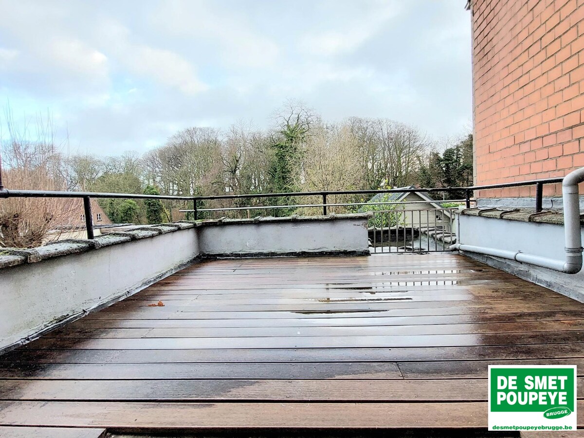 DUPLEX APPARTEMENT MET TERRAS 