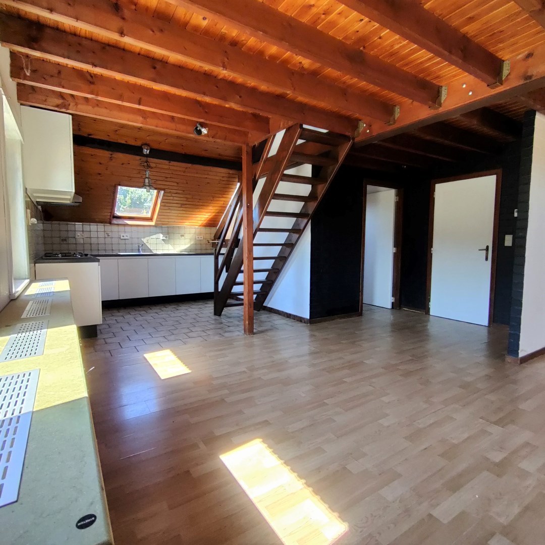 Recent opgefrist appartement met 2 slaapkamers te Geel 