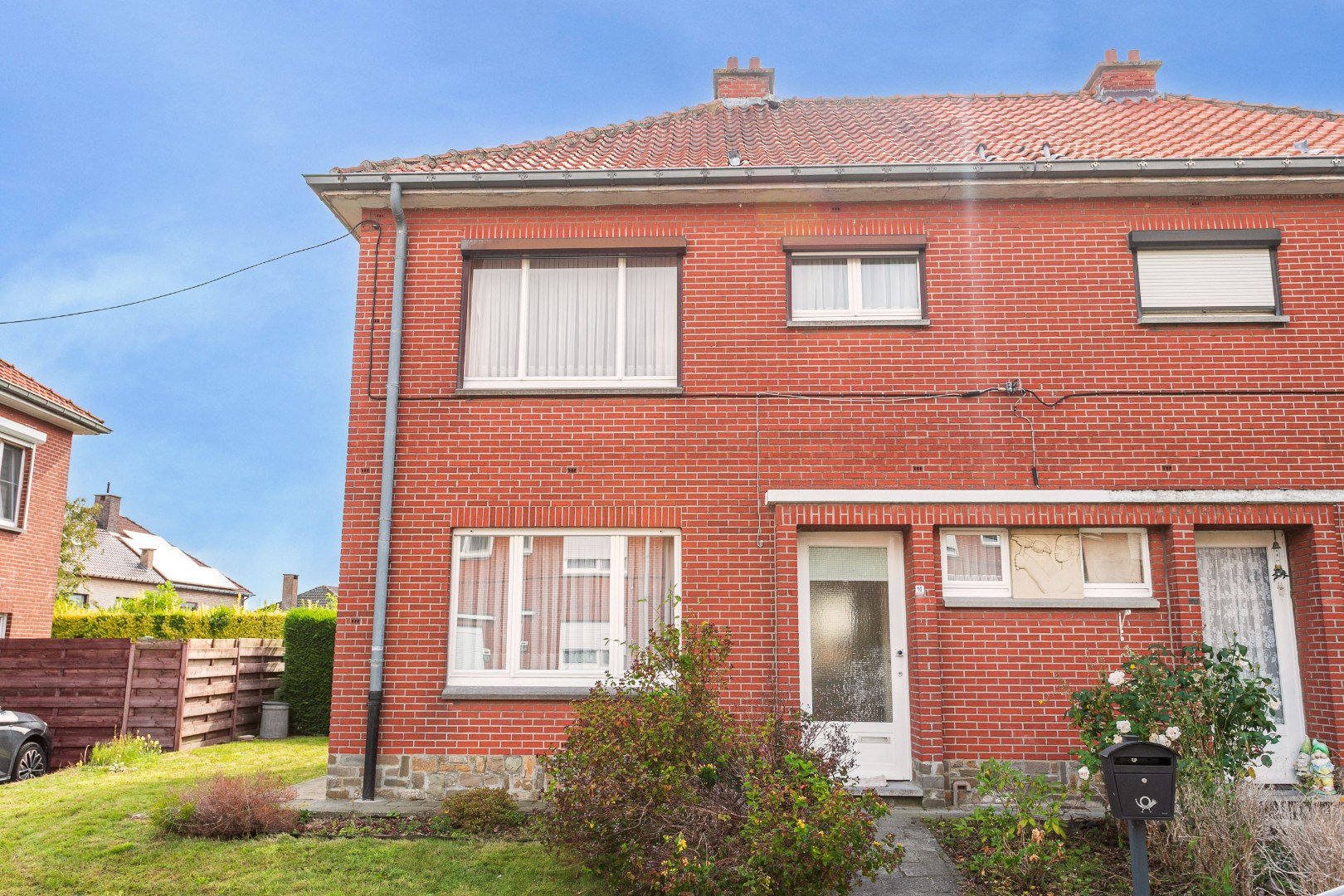 Te renoveren woning met 3 slpk te Lembeek 