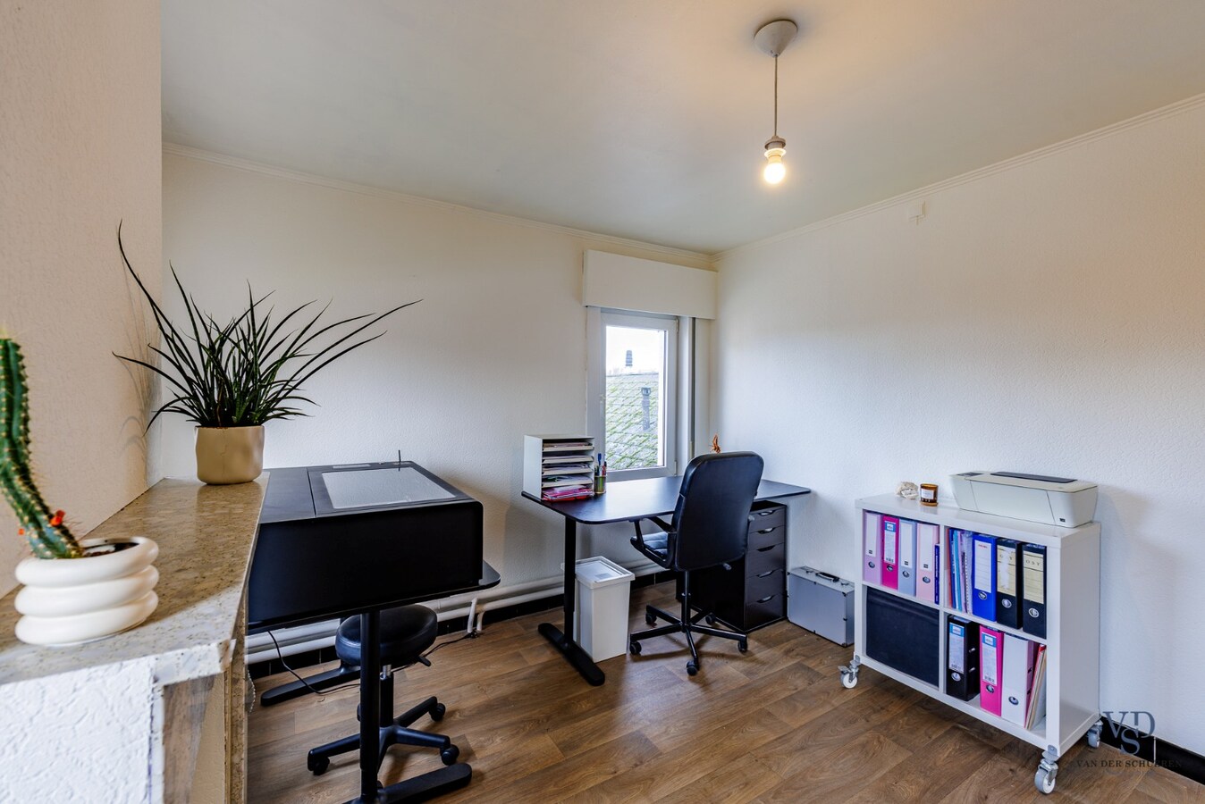 Ruime, deels gerenoveerde Half Open Bebouwing 