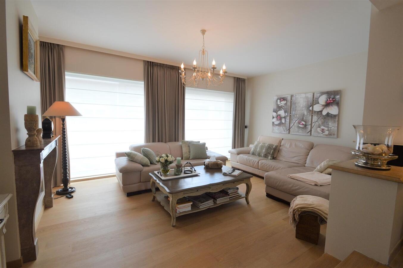 Zeer knappe woning met garage op een rustige ligging - Heist 