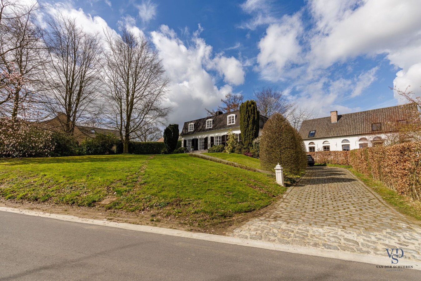 Karaktervolle villa, in Franse stijl. 