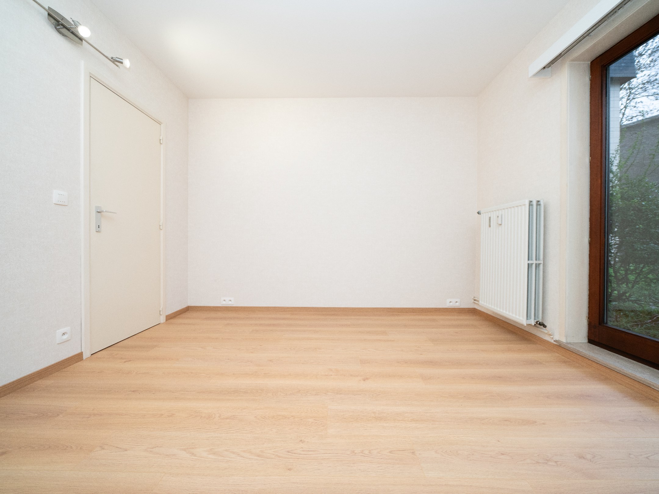 Gerenoveerd 2kamer-appartement in standingvol gebouw 