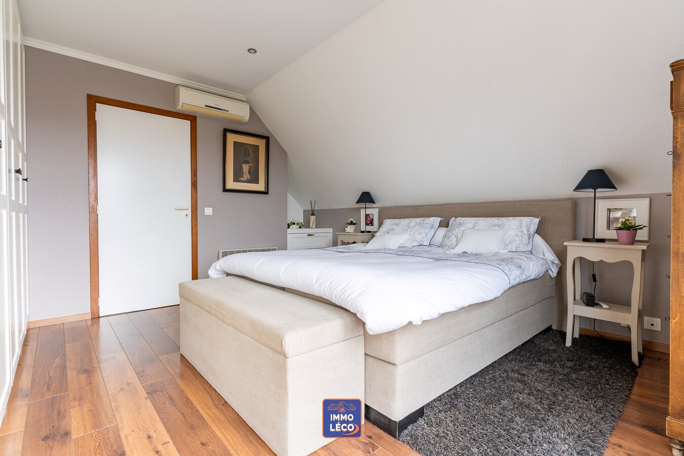 Magnifique villa érigée sur 762m², dans un clos prisé – Coup de cœur ! 