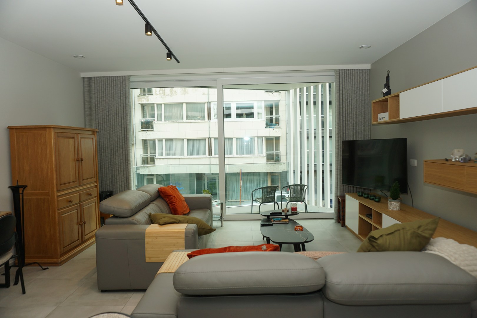 NIEUWBOUWAPPARTEMENT MET 2 SLAAPKAMERS EN TERRAS IN CENTRUM OOSTENDE 