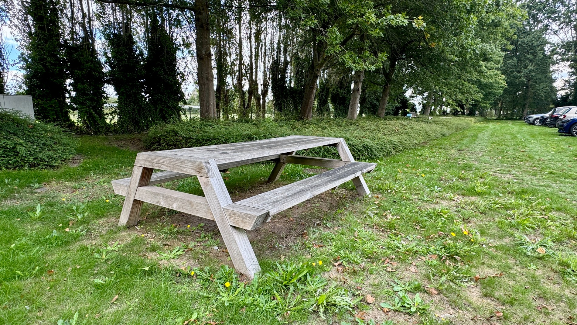 Gerenoveerde kantoren te huur aan N70 in Lochristi