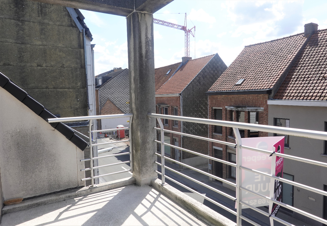 Appartement met autostaanplaats, fietsenberging en terras 