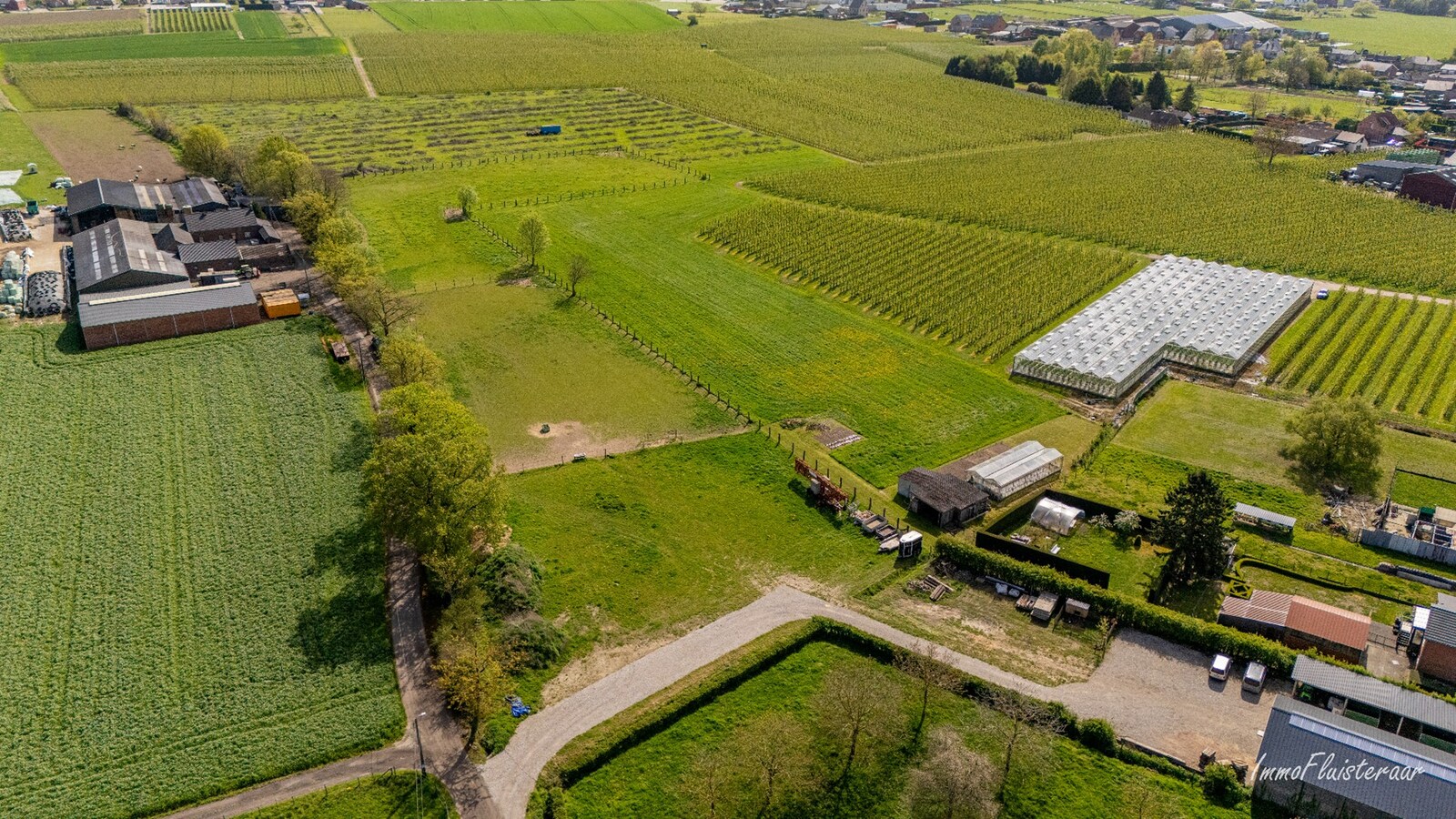 Charmante verder af te werken woning met paardenstallen en weide op ca. 1,7 ha te Geetbets 