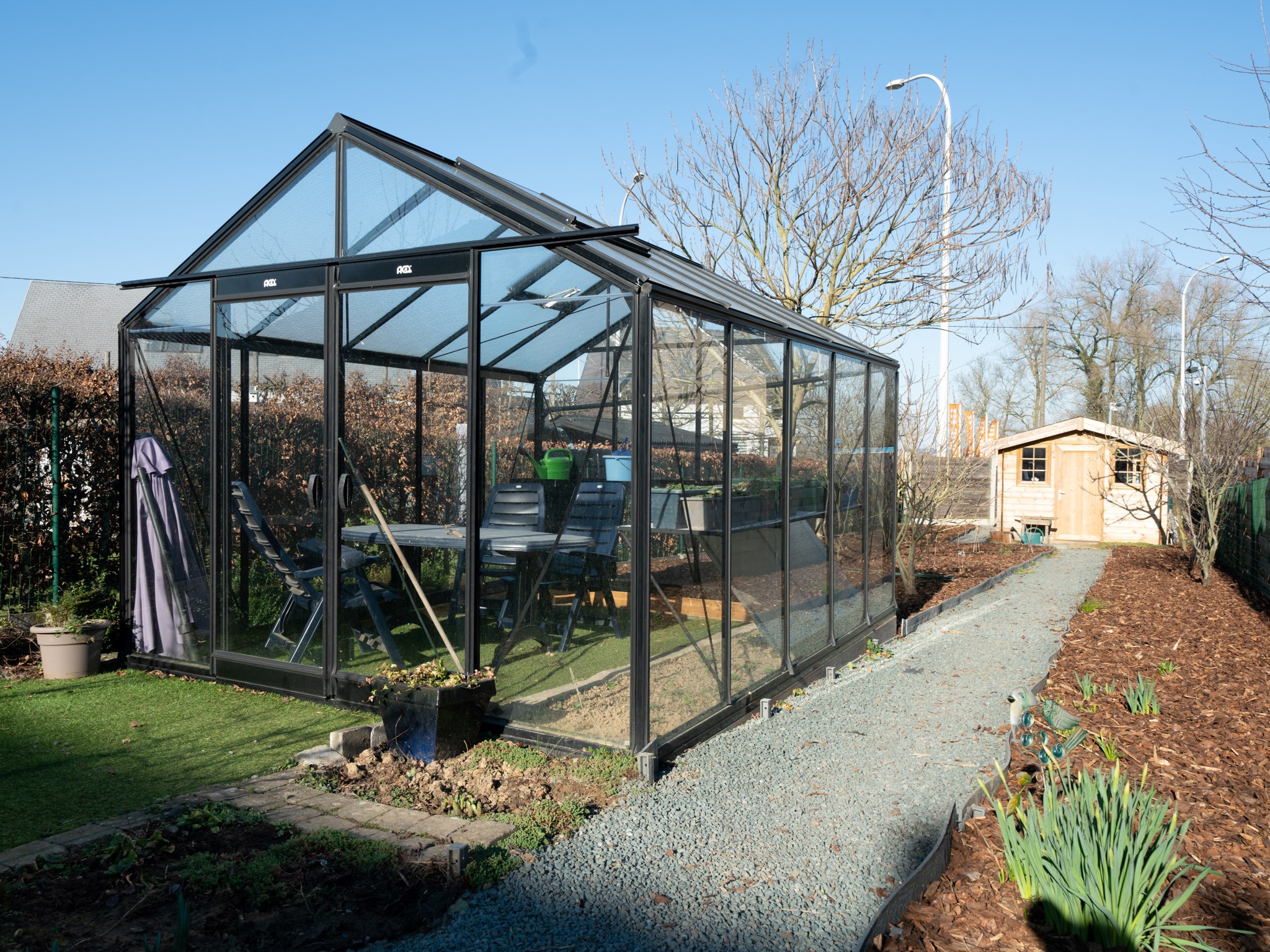 Energiezuinige, recente woning met 3 kamers, garage en tuin 