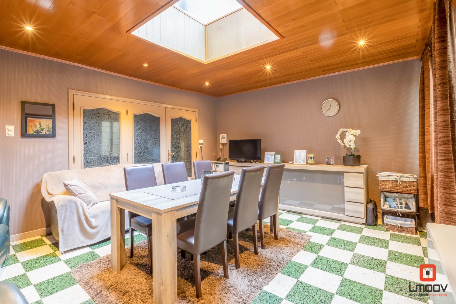 Charmante rijwoning met zeer veel mogelijkheden in Balegem! 