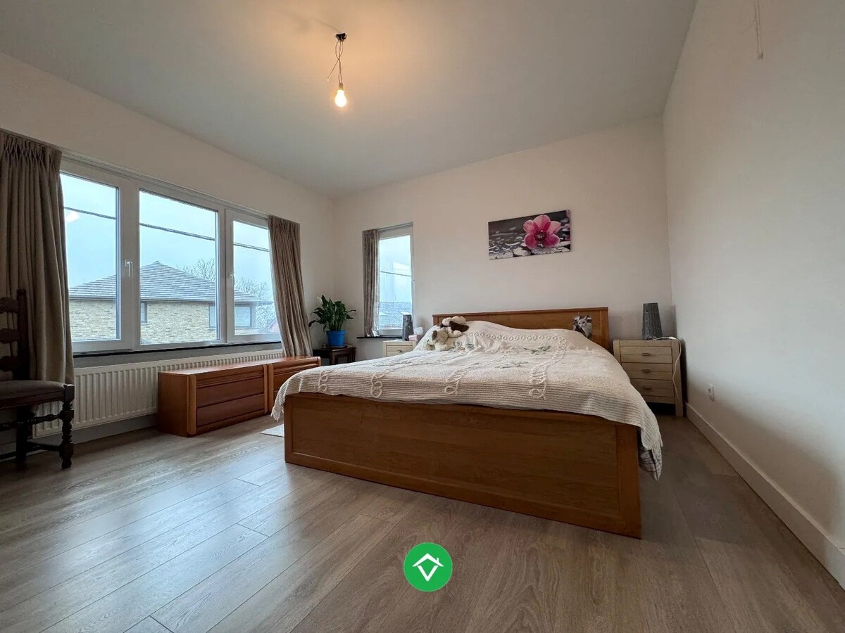 Rustig gelegen alleenstaande woning met garage te Ichtegem 