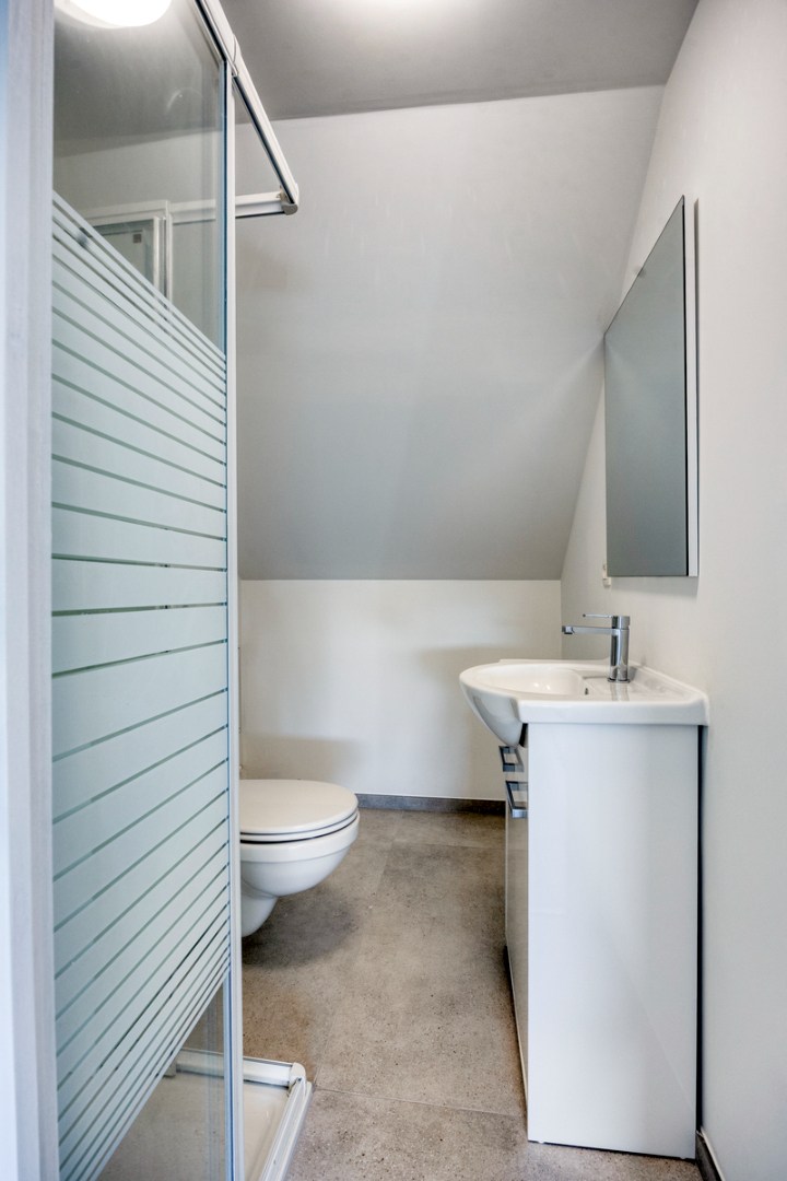 Volledig gerenoveerde woning met 3 slaapkamers, 2 badkamers en tuin in Tienen! – EPC A - bewoonbare opp. 139 m² 