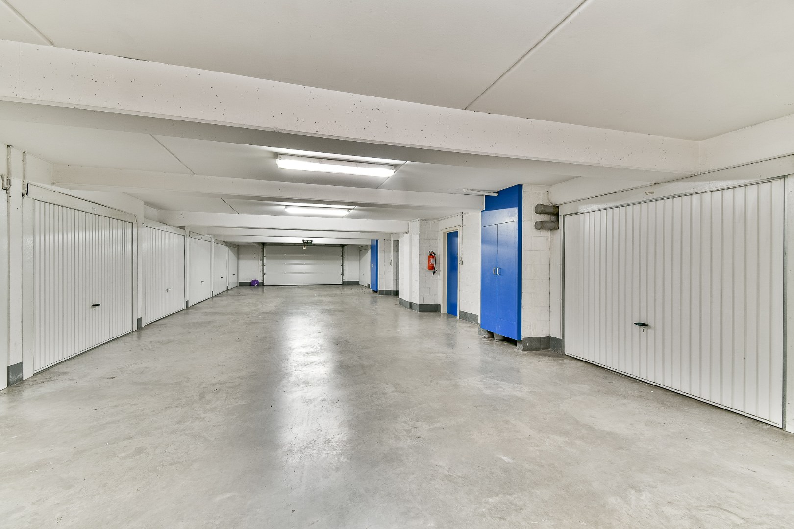 Afgesloten garagebox 