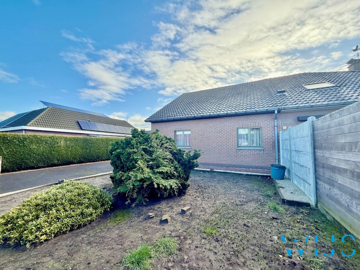 Centraal gelegen bungalow te Evergem ! 