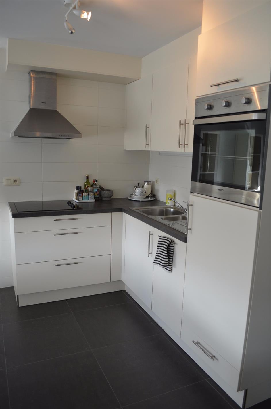 Appartement met 2 slpks, zonnig terras en parkeerplaats te Maldegem 