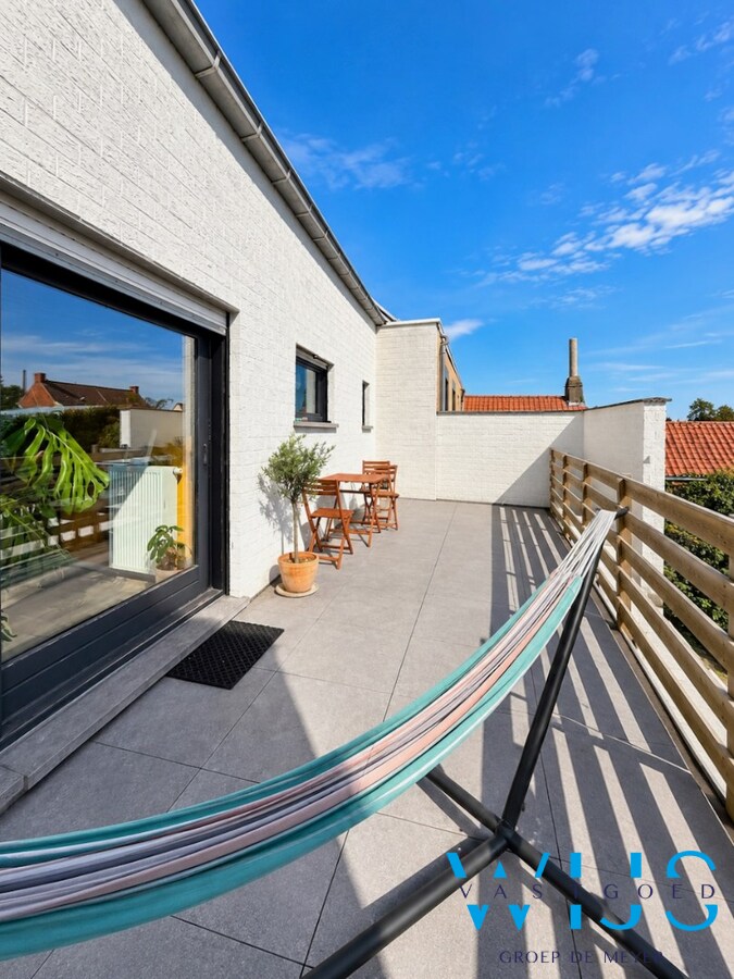 Instapklaar 3 slaapkamerappartement in hartje ASSENEDE! 