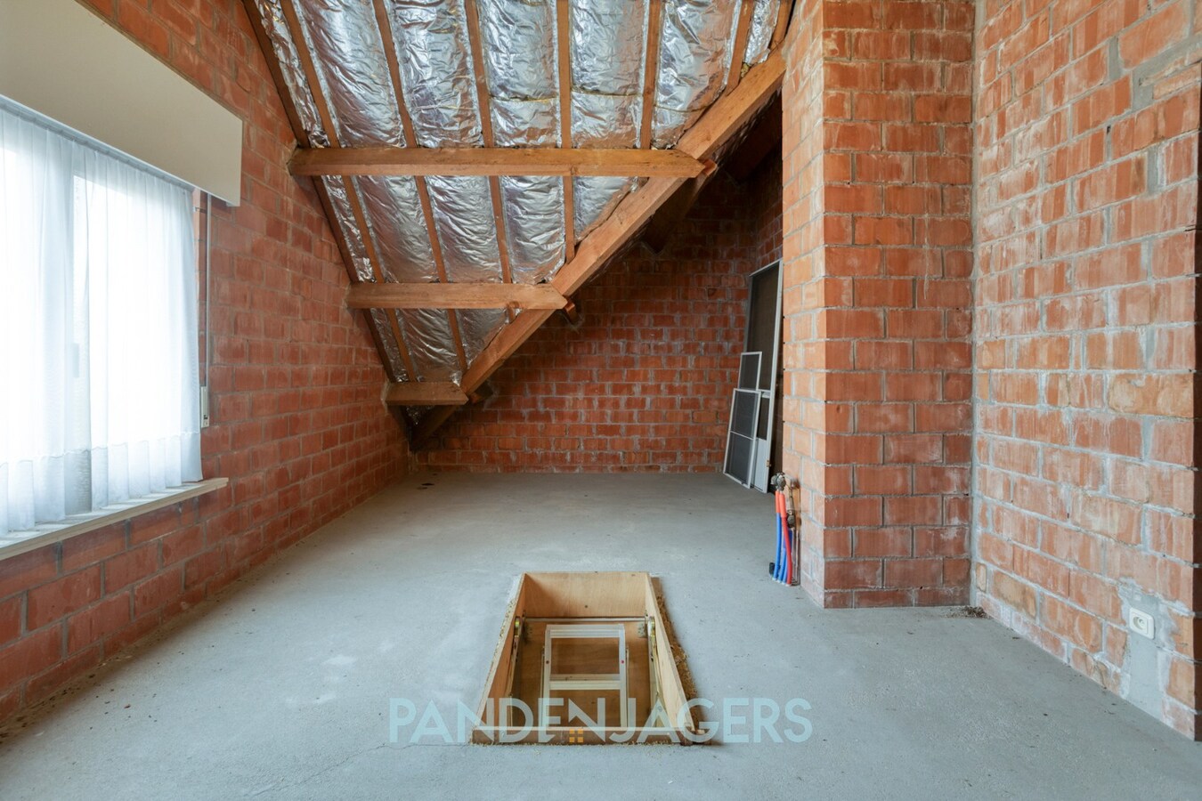 Ruime open bebouwing met bijgebouw te Duffel 