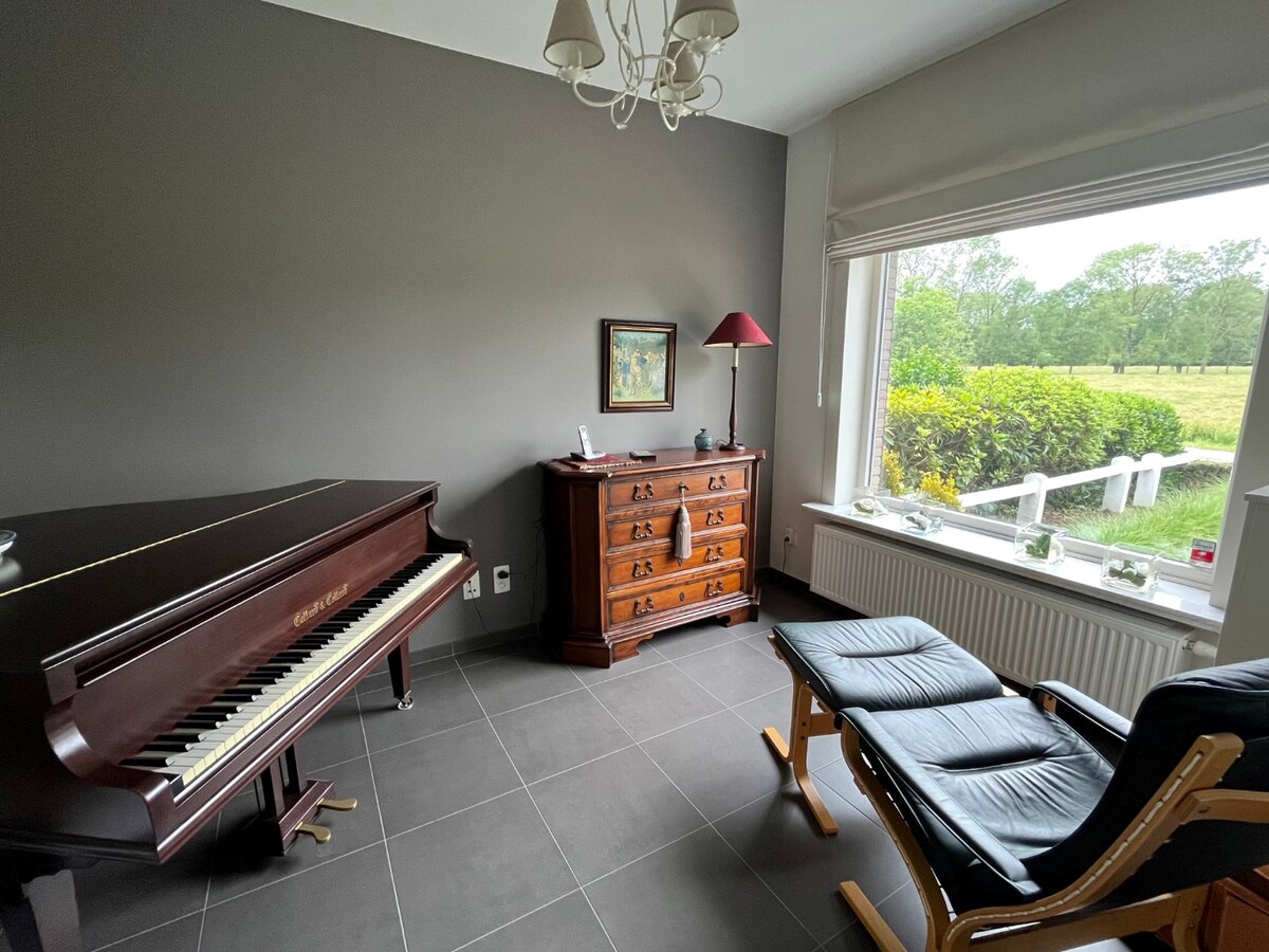 Ruime woning in het groene Zevergem, vlakbij Gent 