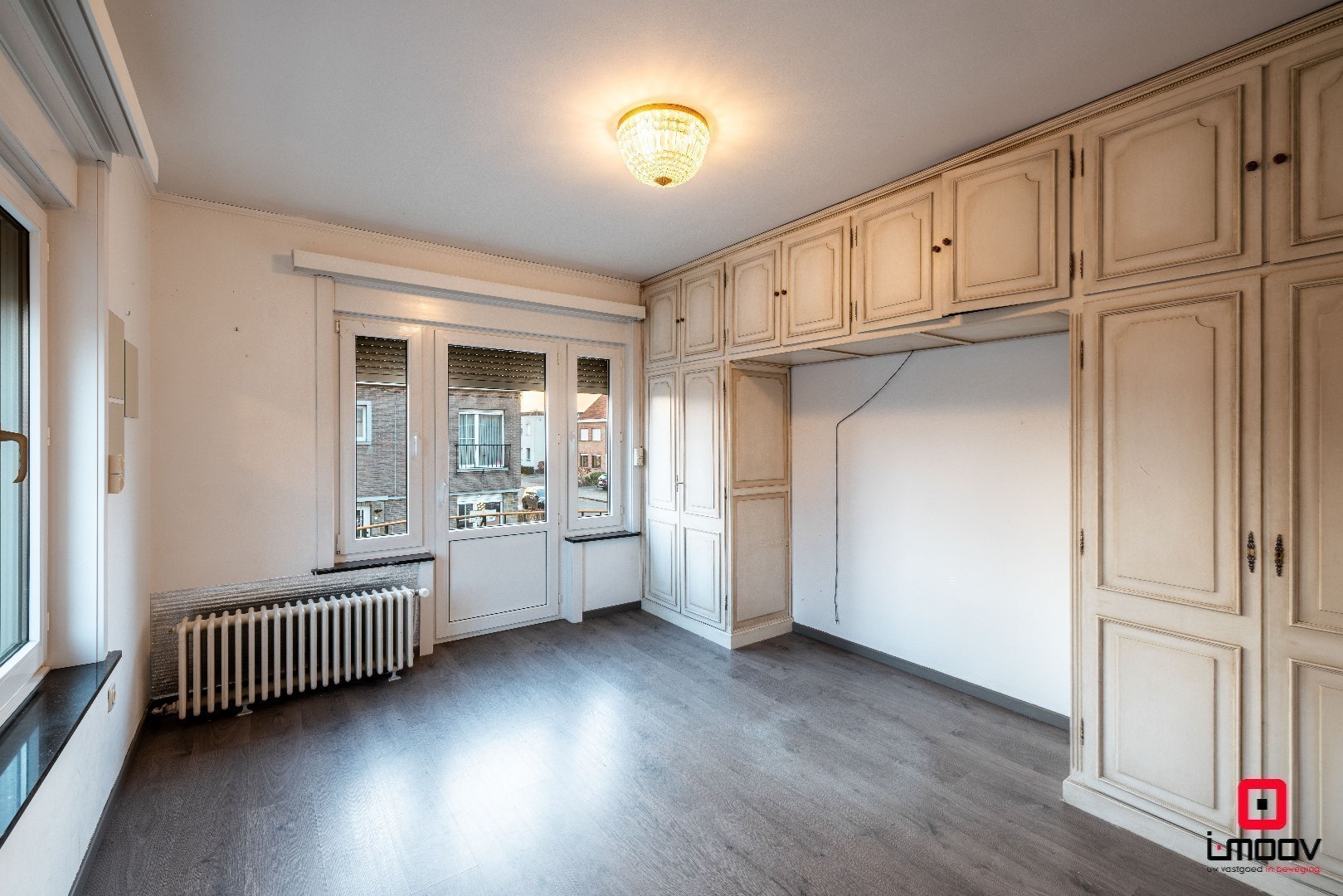 Charmante naoorlogse woning met veel potentieel te Zwijnaarde 