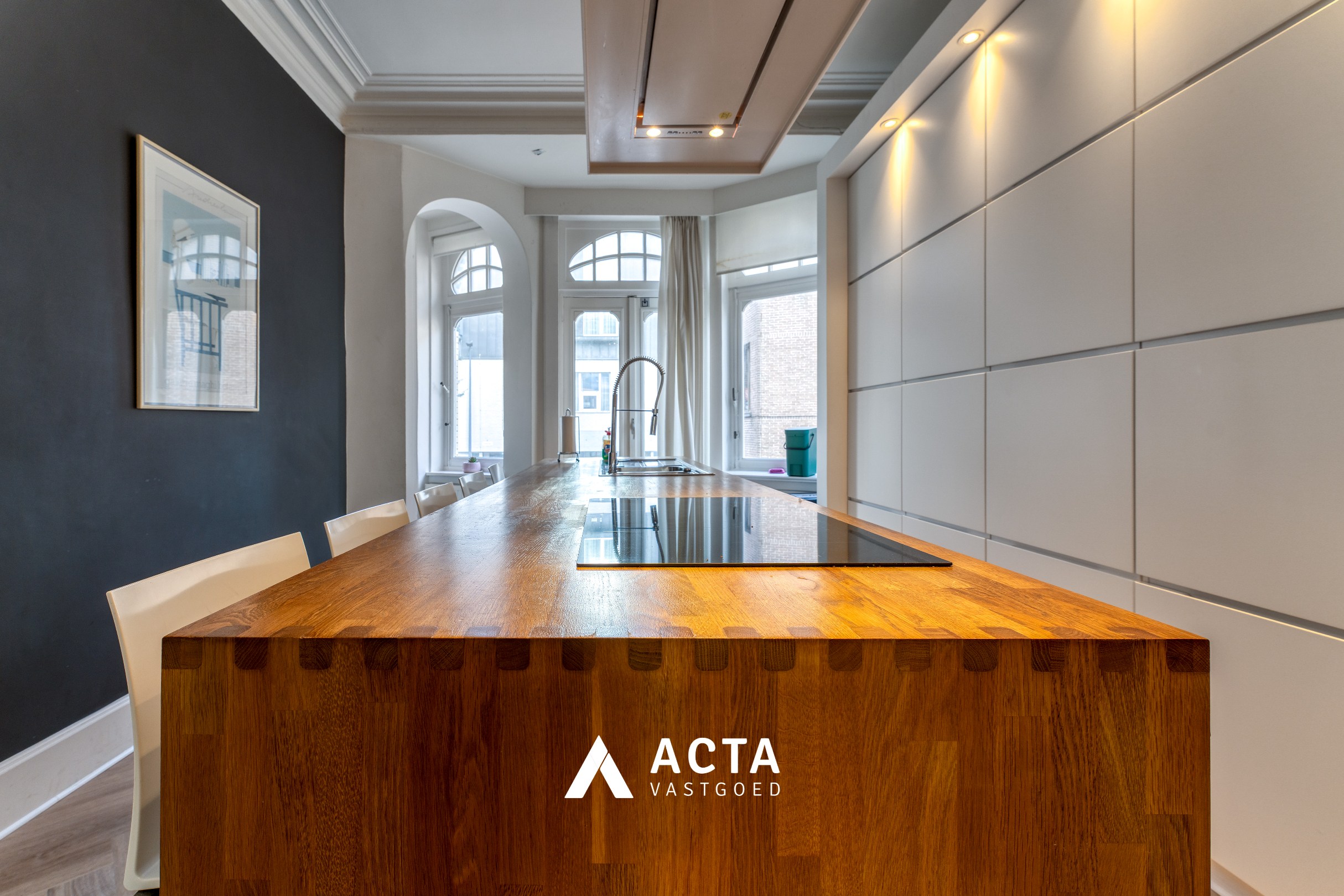 Gerenoveerd herenhuis in het centrum van Oostende 