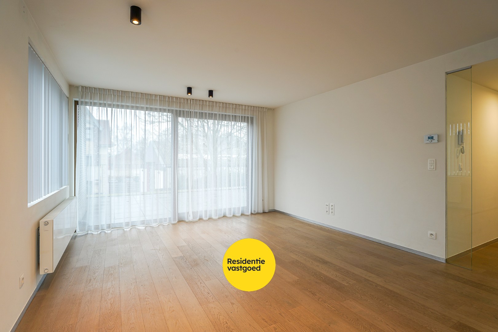 Prachtig modern appartement te huur in het centrum van Jabbeke 