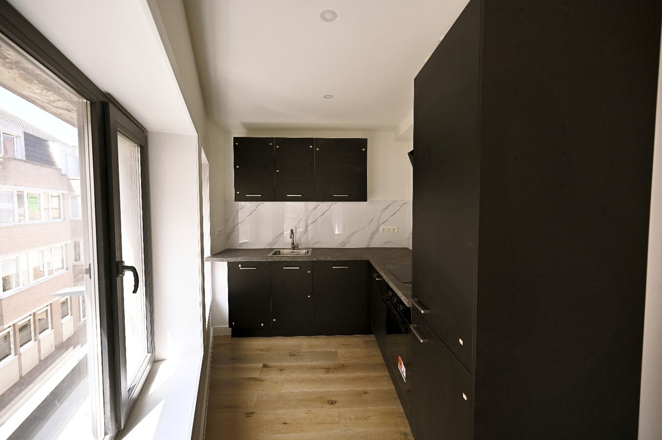 KNAP CENTRAAL GELEGEN GERENOVEERD APPARTEMENT 