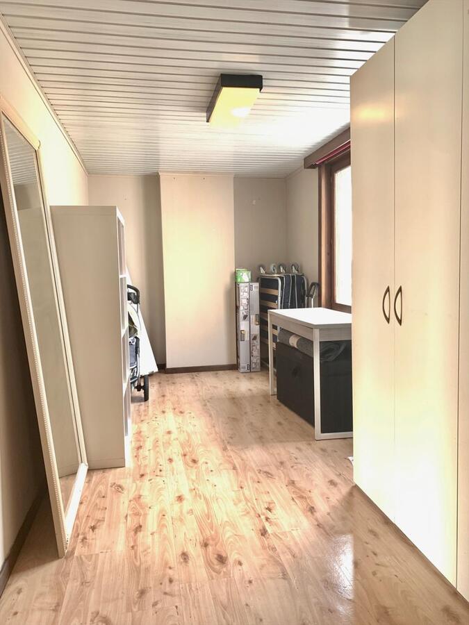 KNAP GERENOVEERDE STADSWONING MET TUIN TE BREDENE 