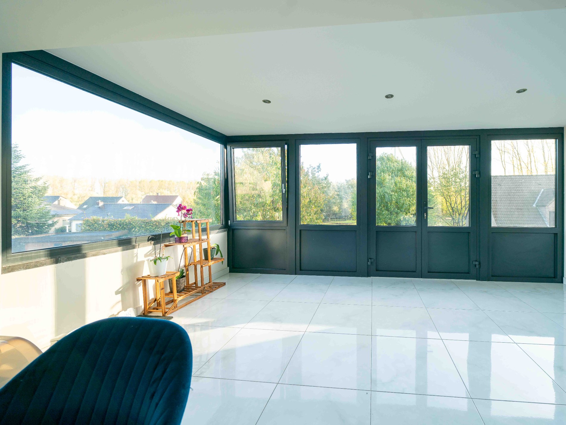 Zéér ruime energiezuinige woning met 4 kamers en bureau 