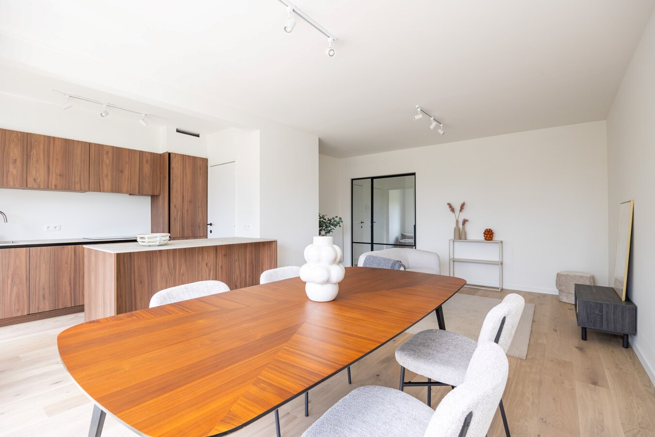 Gerenoveerd energiezuinig appt met 2 slpk te Kontich! 