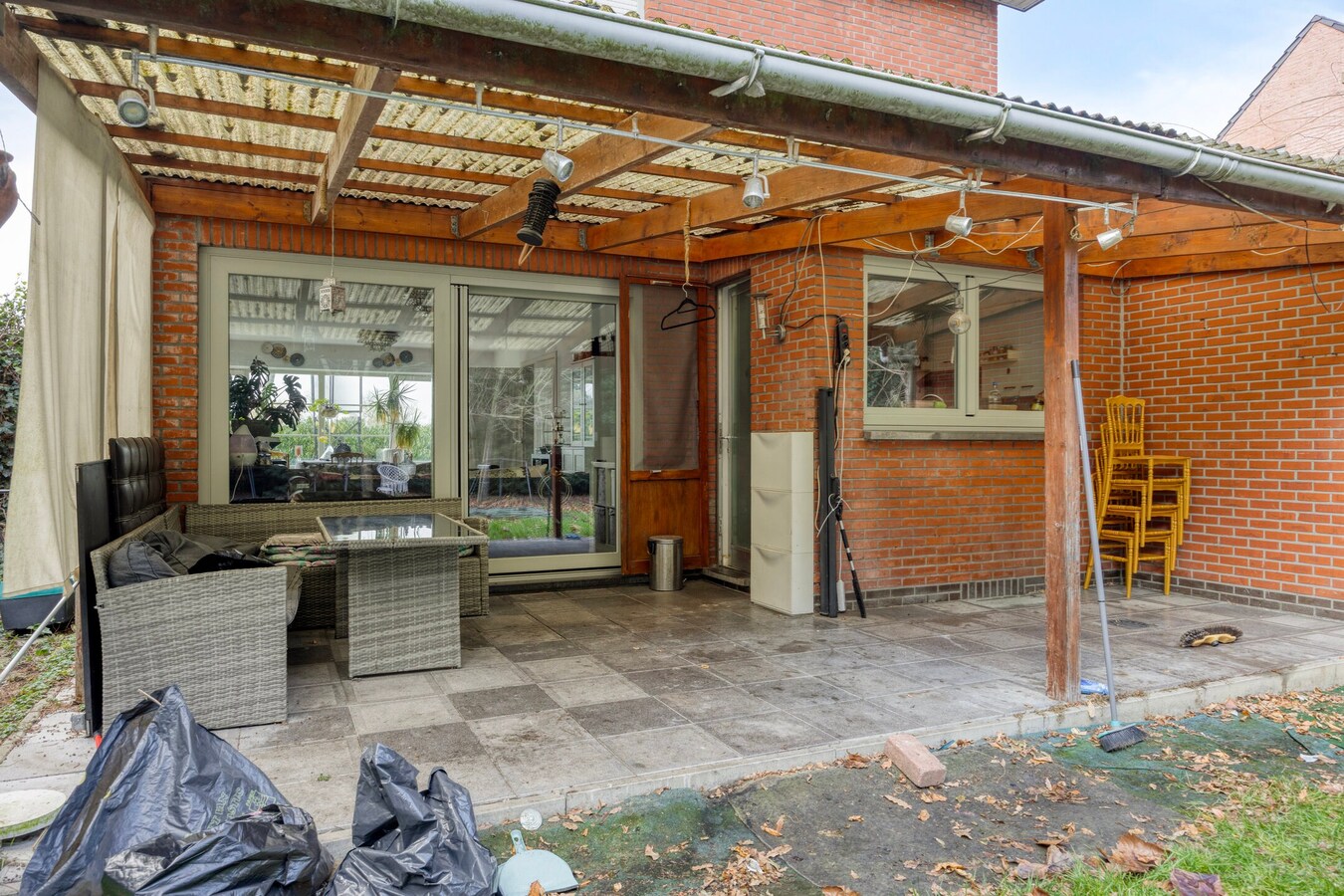 Te renoveren Vrijstaande woning. Of projectgrond (25,50 m breed). 1.146 m². 