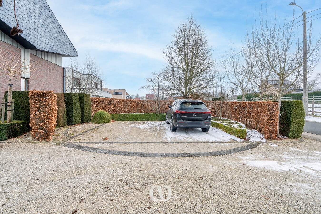 Bijzondere architectenwoning in groene en rustige omgeving 