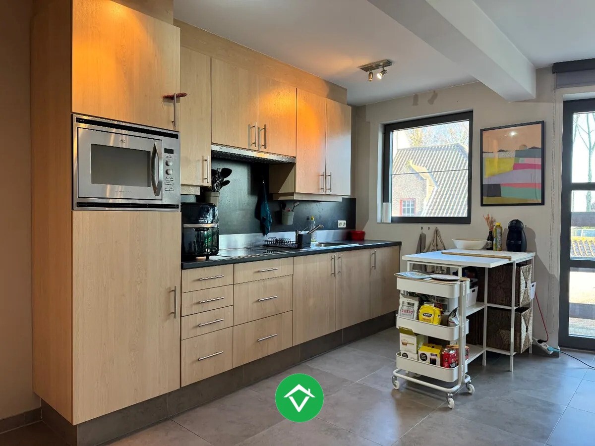 Prachtig appartement met 2 slaapkamers garage en groot terras te Leke 