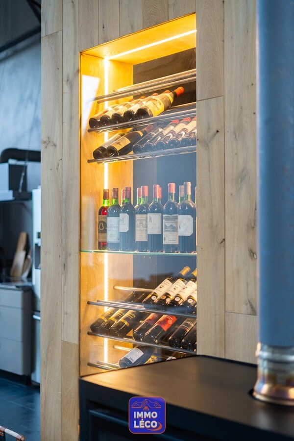 Immeuble de rapport (LOFT, commerce, appartement, entrepôts/ateliers), HYPER RARE à LA VENTE !! 