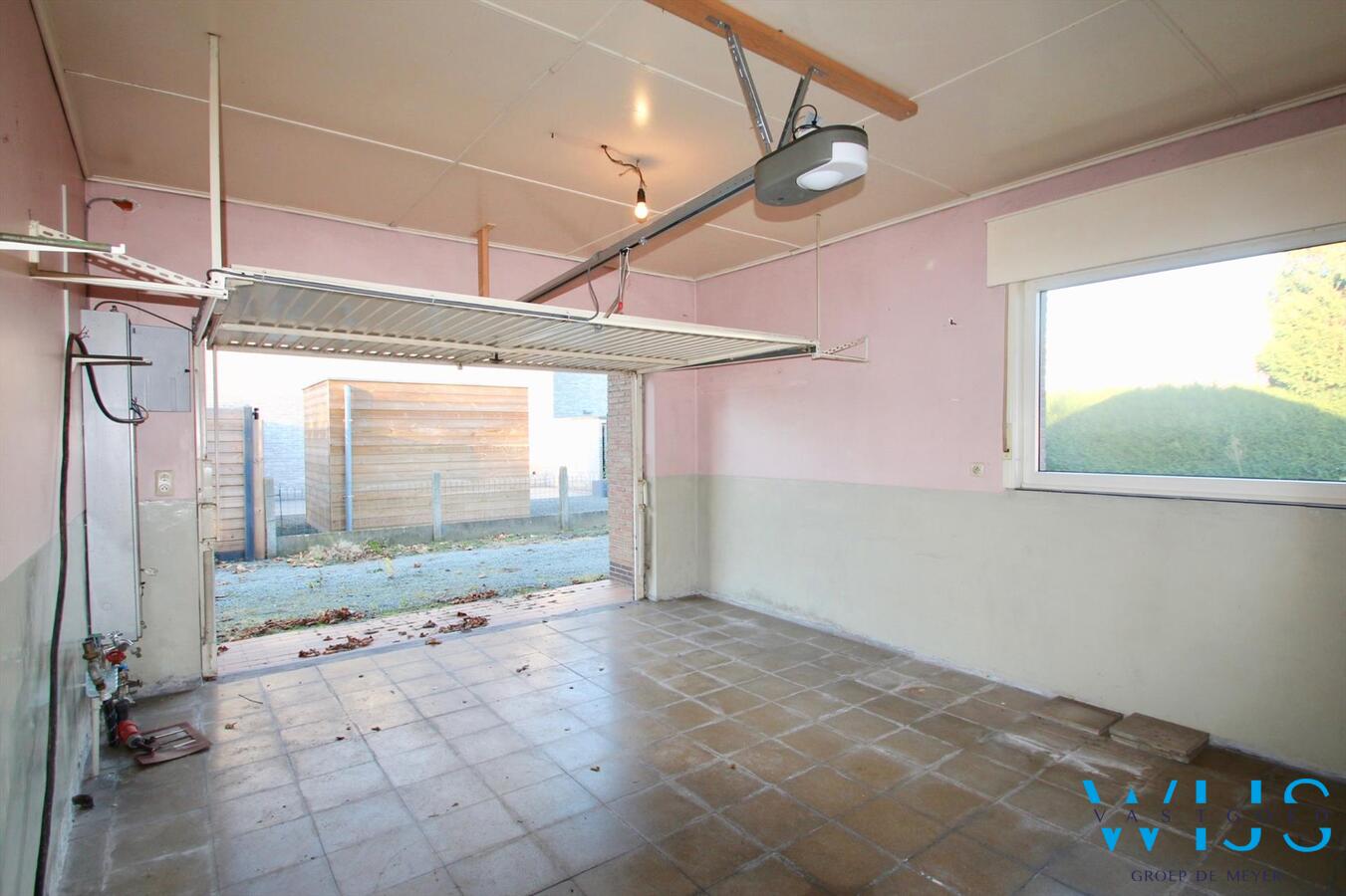 Charmante open bebouwing gelegen in gezellige wijk te Evergem! 