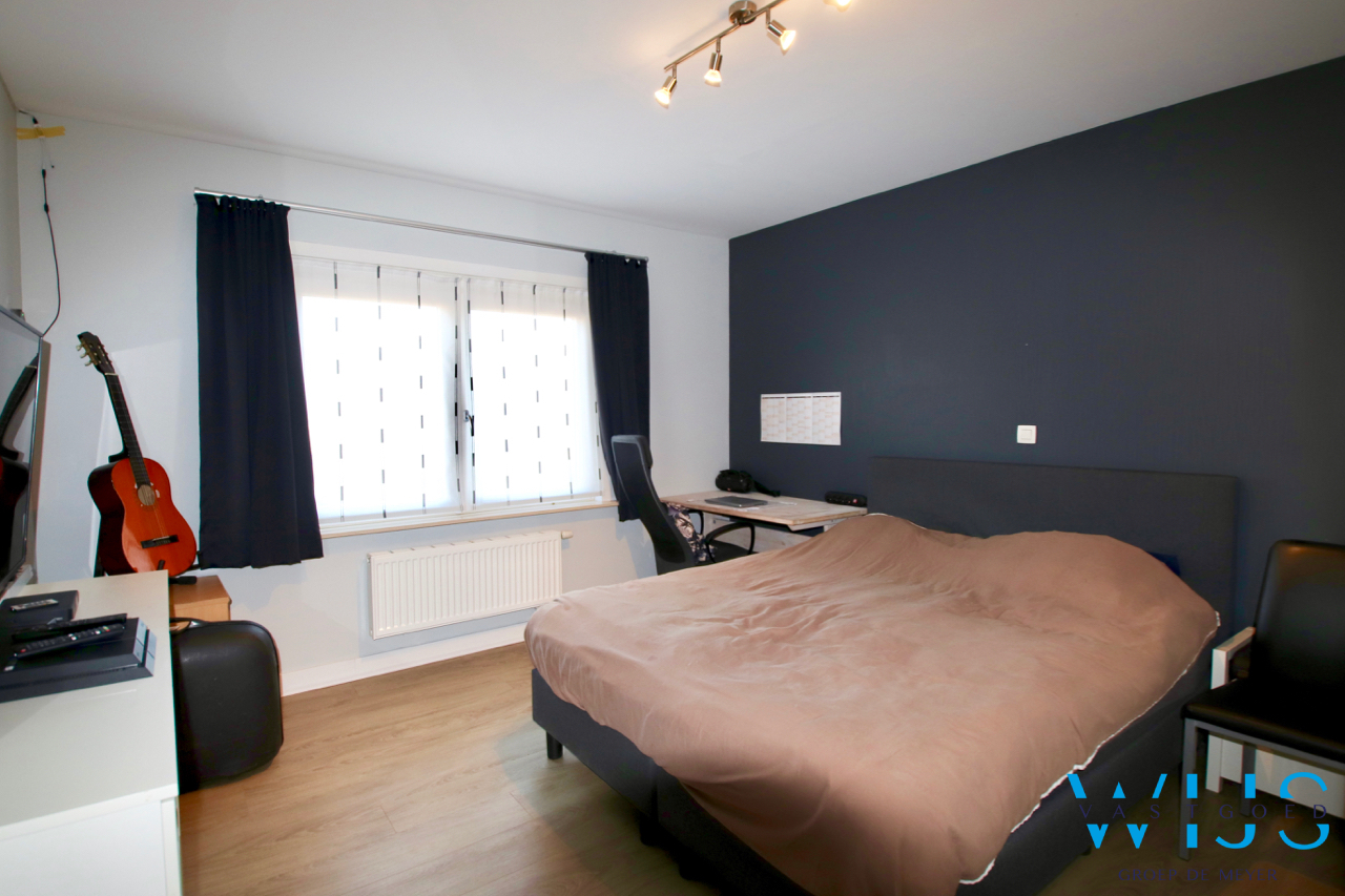 Instapklaar woonhuis met 4 slaapkamers &amp; tuin te Ertvelde ! 