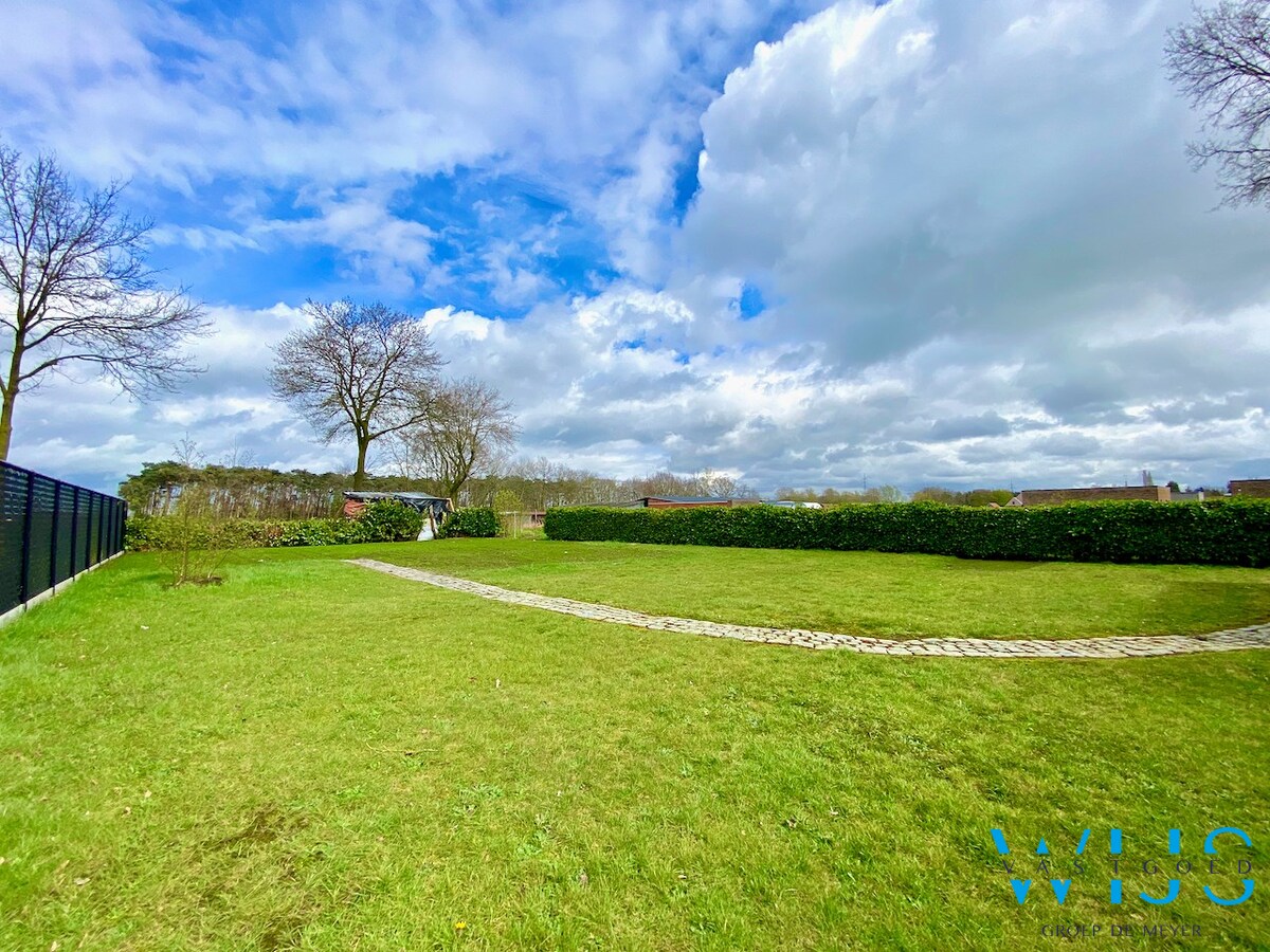 Landelijk gelegen woonhuis op 902m² te ERTVELDE ! 