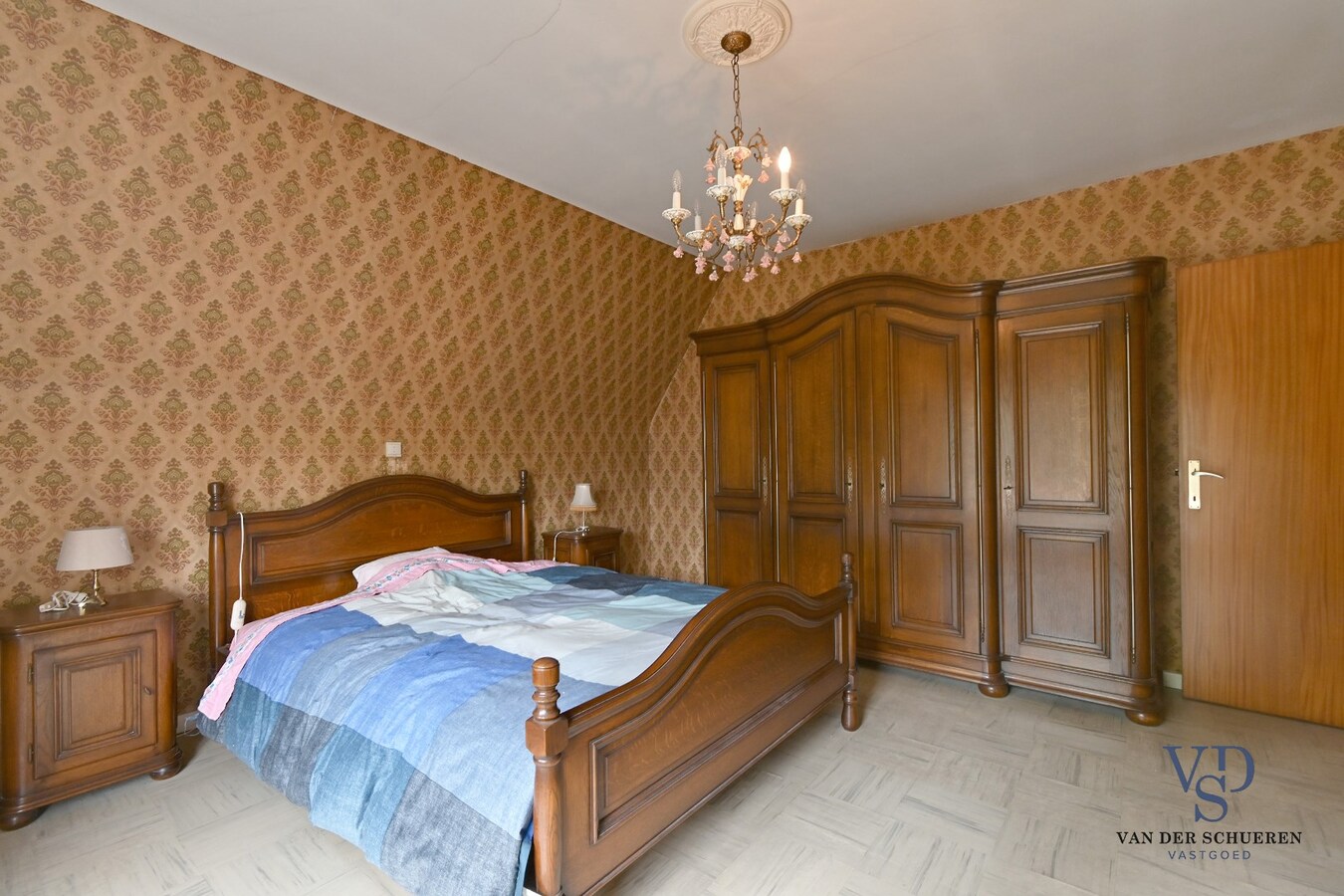 Karaktervolle villa, nabij centrum Merelbeke 